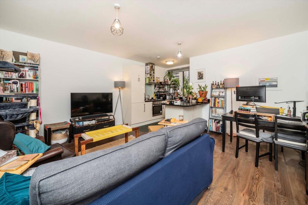 Main image of property: Little Somerset Street, Aldgate