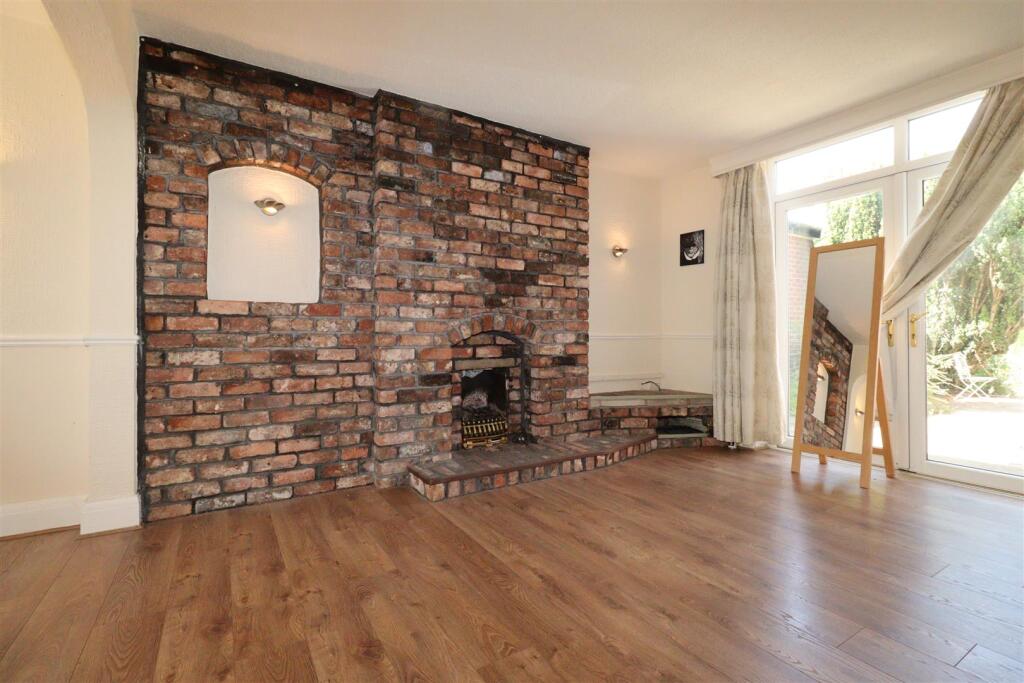 House in Macclesfield, Cheshire East - View 5