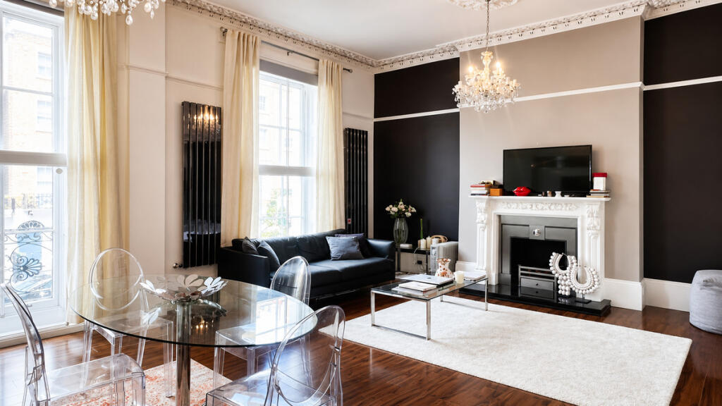 Main image of property: Gloucester Place, London, NW1