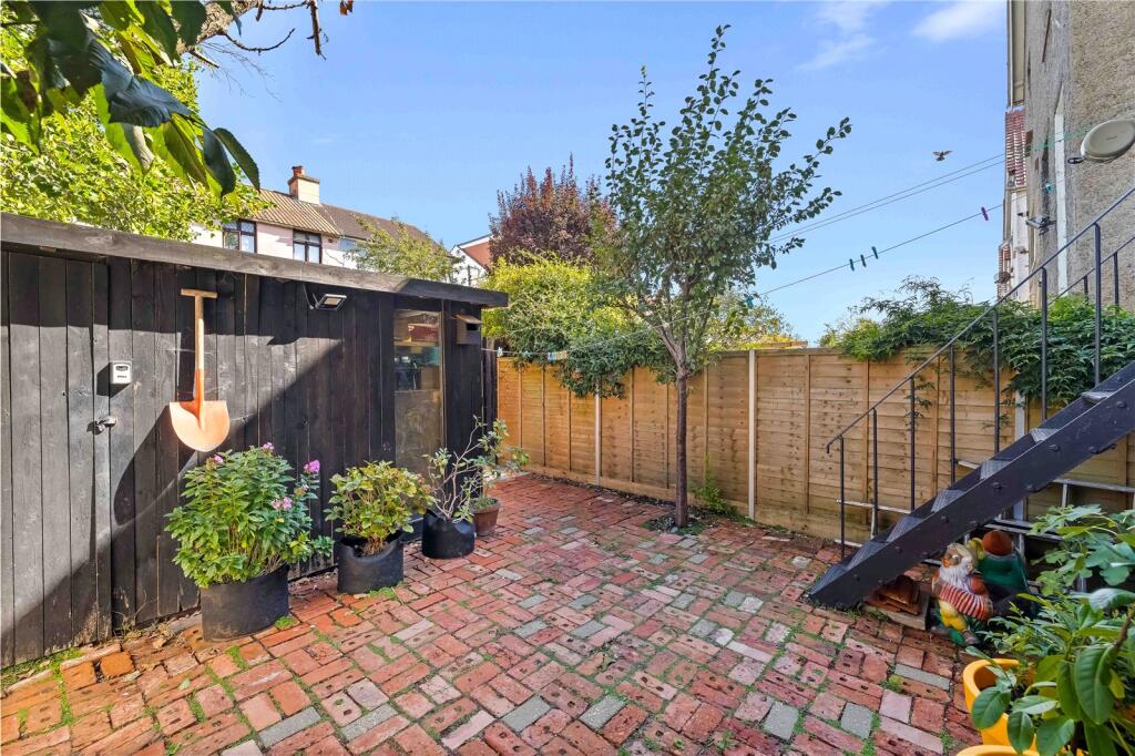 House in Brighton - More