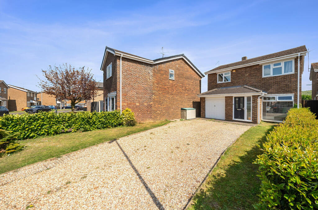 Main image of property: Allen Close, Dunstable, Bedfordshire
