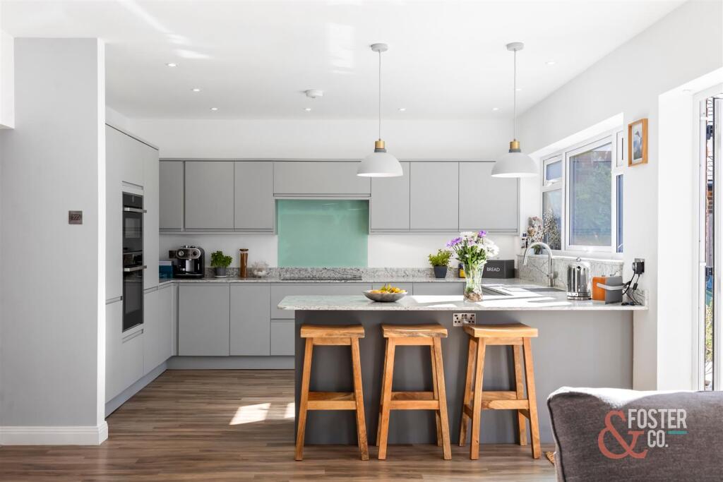 House in Brighton, Withdean - View 3