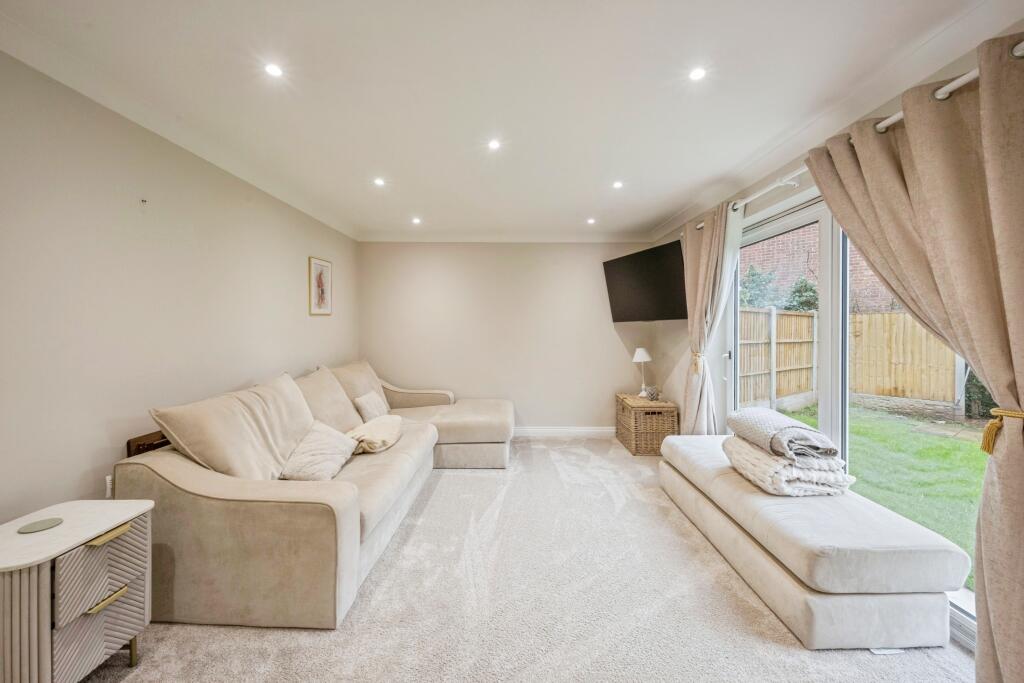 Spennithorne Road, Doncaster, DN6 photo 3