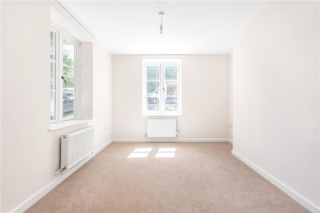 House in St Albans, Redbourn - More