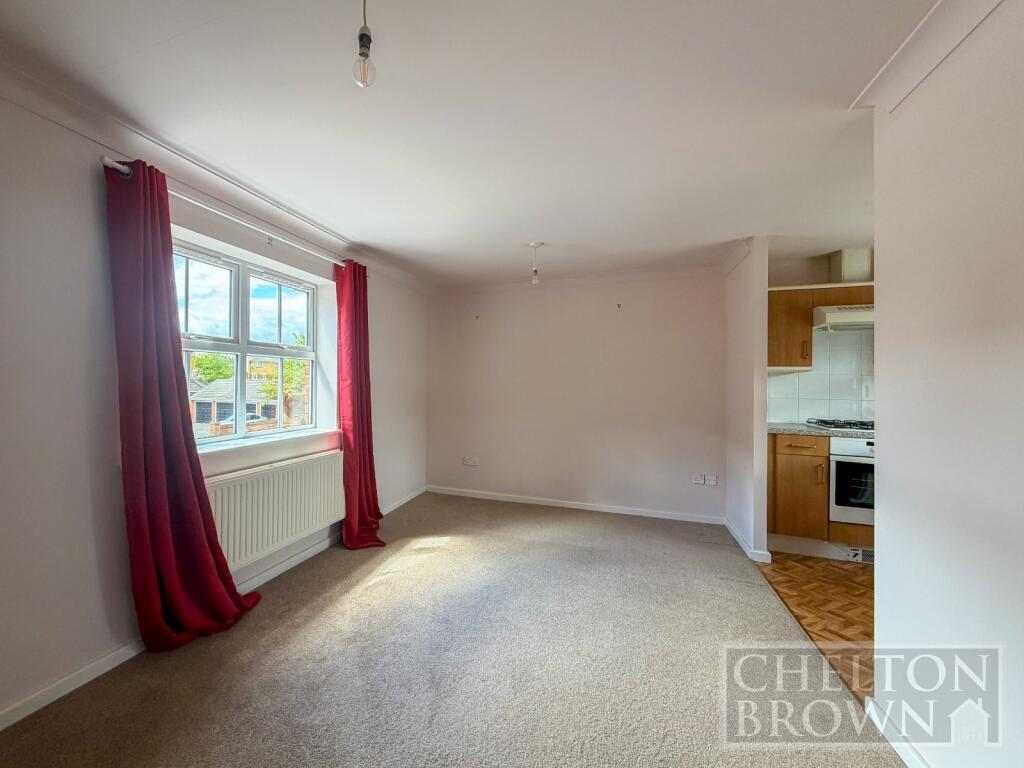 Apartment in Daventry, West Northamptonshire - View 2