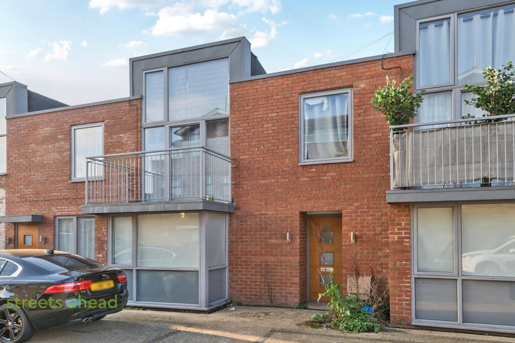 Main image of property: Hermitage Lane, London, SE25