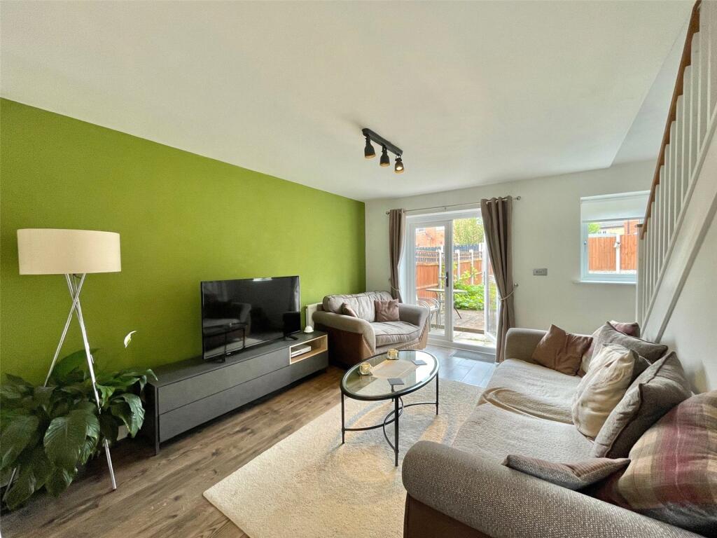Page Lane, Widnes, Cheshire, WA8 photo 4