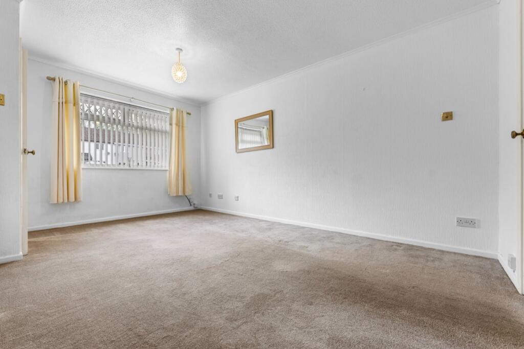 House in Caerphilly, Trecenydd, Penyrheol Trecenydd & Energlyn - View 2