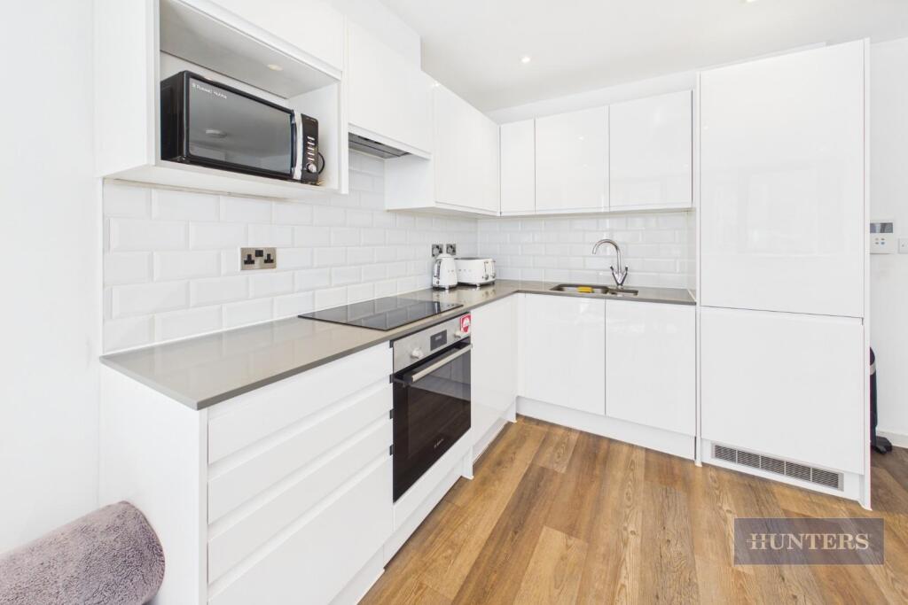 Apartment in Southampton - More