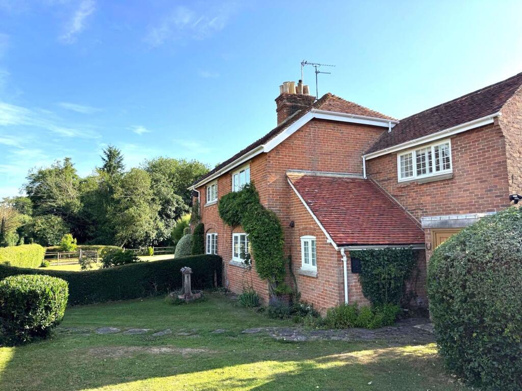 House in Redhill - View 2