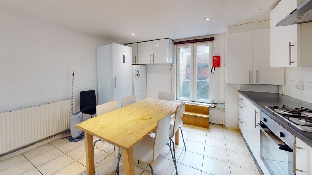 House in Leeds - View 3