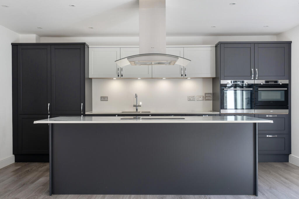 Main image of property: Pelverers Farm, The Slade, Lamberhurst, Tunbridge Wells, Kent, TN3