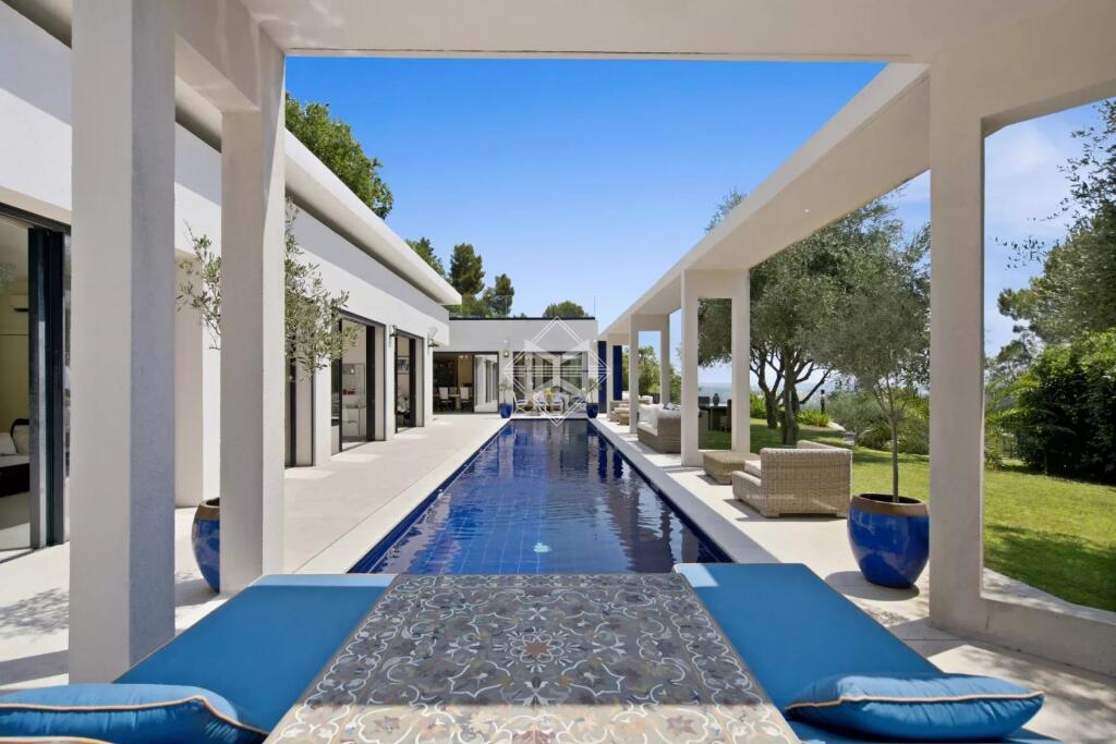 Main image of property: Provence-Alps-Cote d`Azur, Alpes-Maritimes, Le Tignet