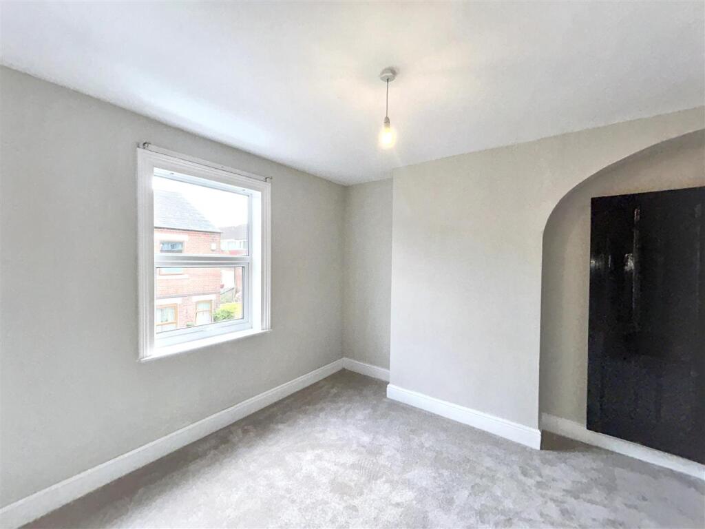 House in Nottingham, The Meadows - View 6