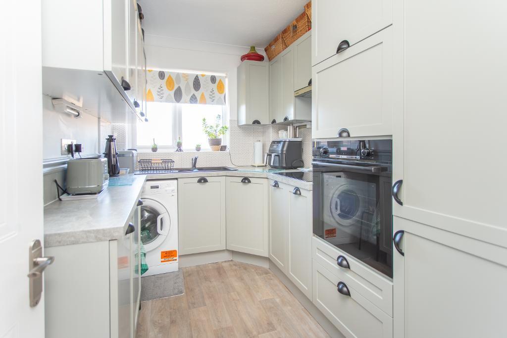 Apartment in Wealden, Heathfield and Waldron - More