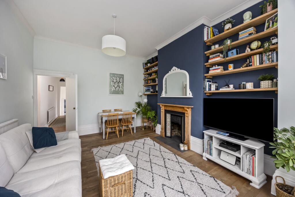 Apartment in Brighton & Hove, Brighton and Hove - View 4