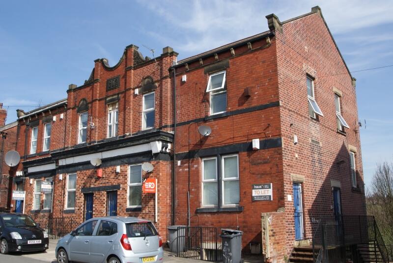 Apartment in Leeds - View 5