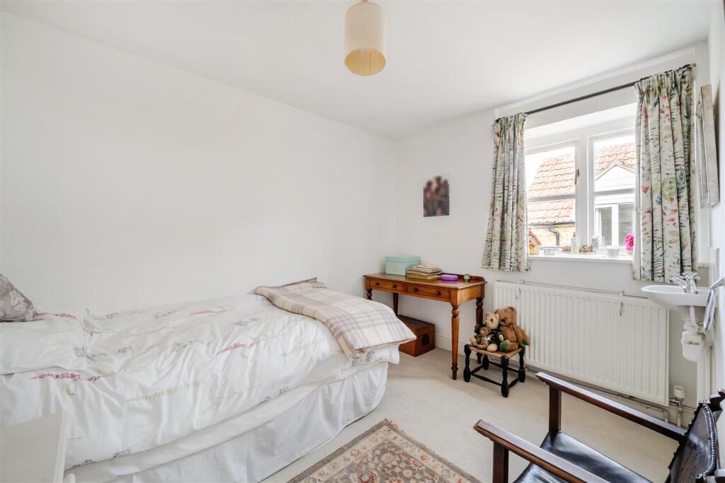 Additional image 38 of 56 Queen Street, Tintinhull, Yeovil