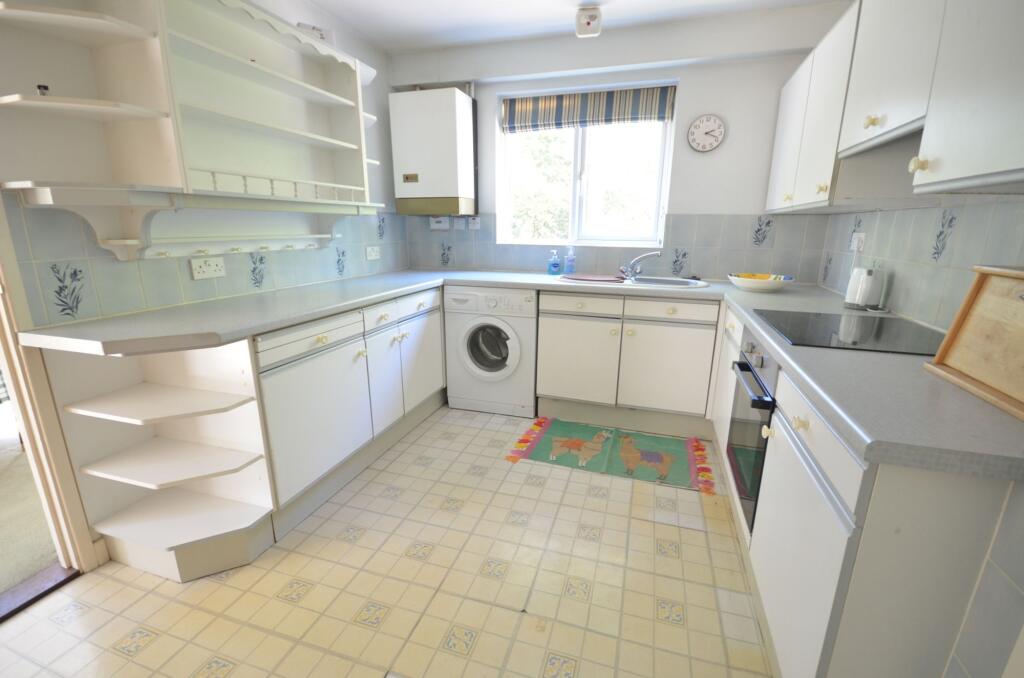 Latchwood Lane, Lower Bourne, GU10 - View 4