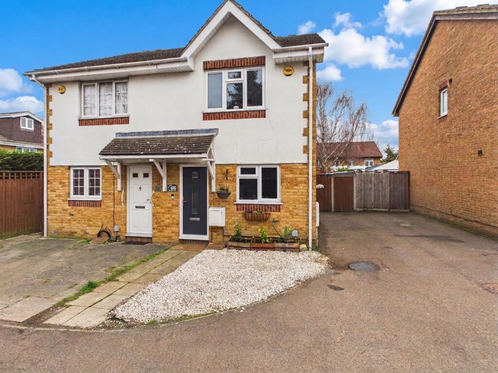 Main image of property: Clifford Road, Chafford Hundred, RM16