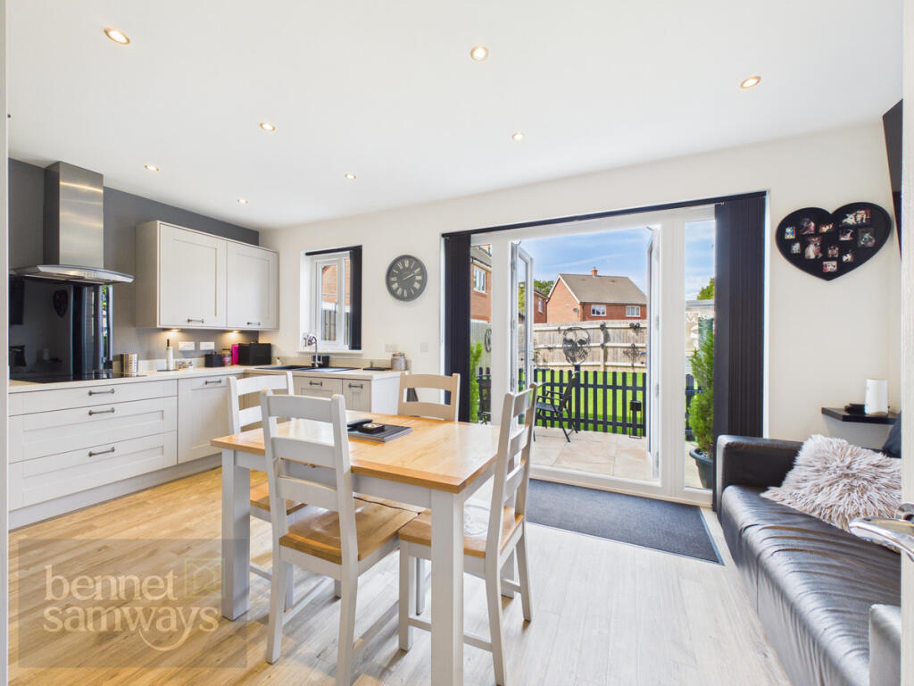 Acorn Drive, Ashbourne, DE6 photo 2