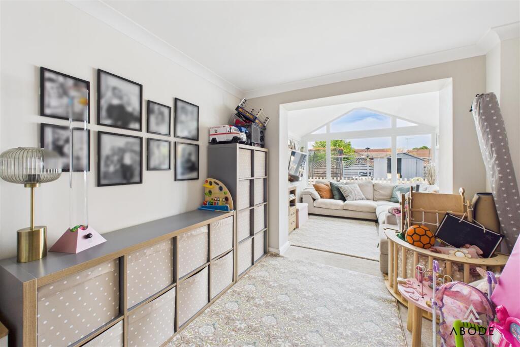 House in Stoke-on-Trent - More