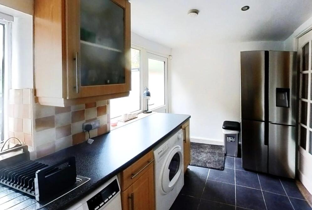 Barden Lane, Burnley, Lancashire photo 5