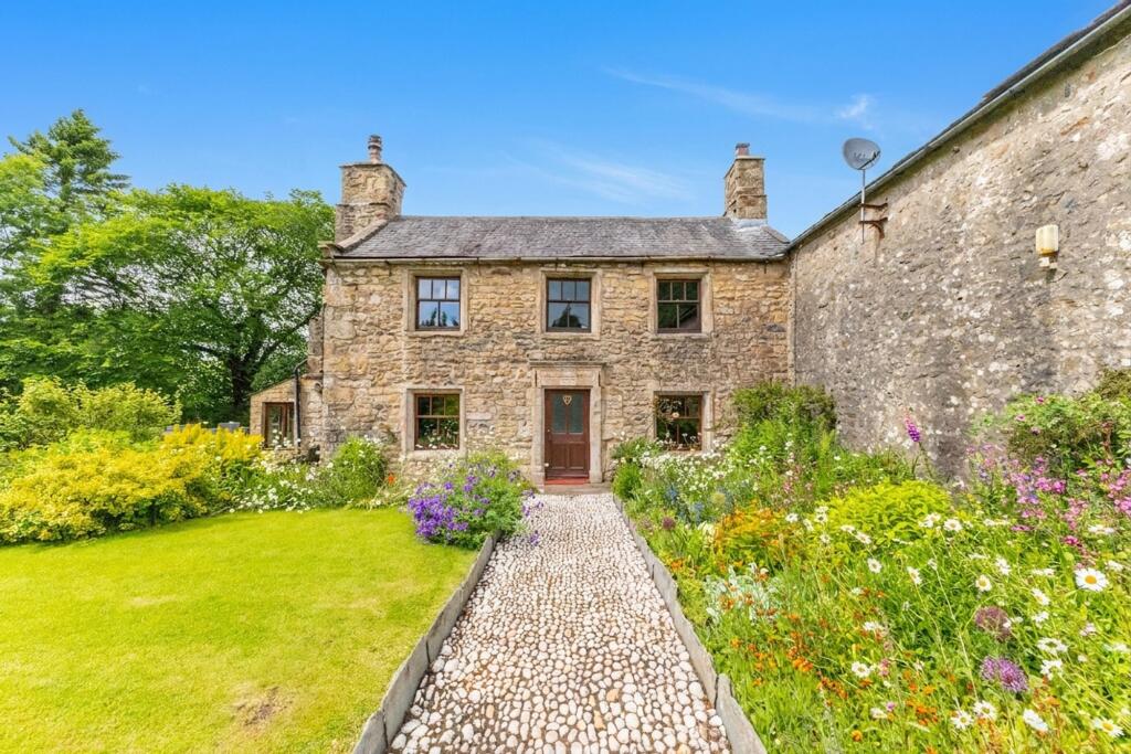 Main image of property: Low Threaber, Burton-in-Lonsdale