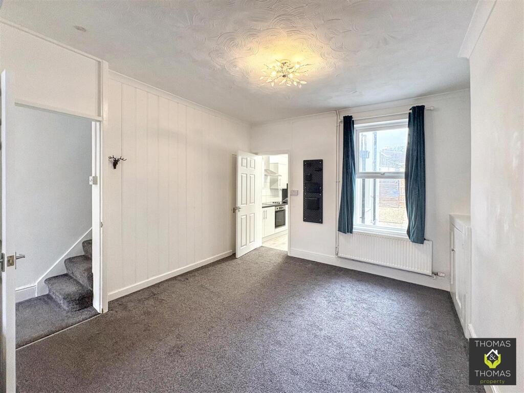 House in Gloucester - More