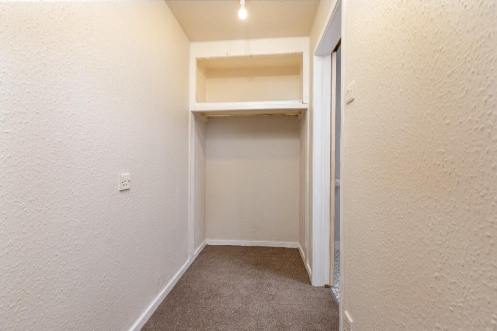 Apartment in Darlington, Colburn - View 4