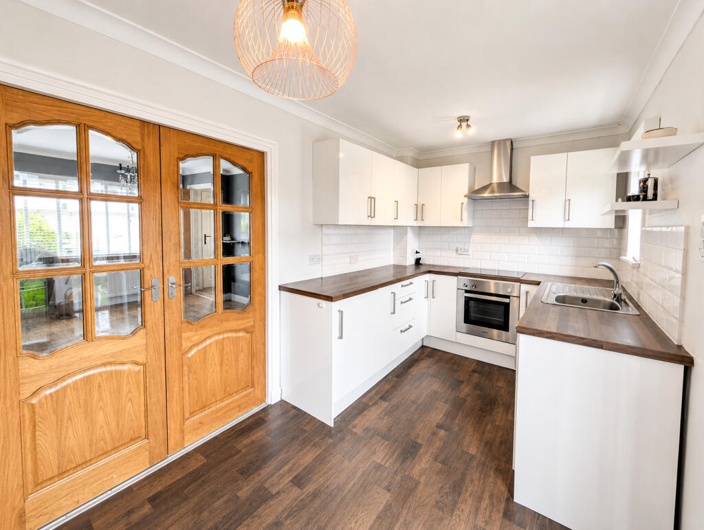 House in Kilwinning, North Ayrshire - More
