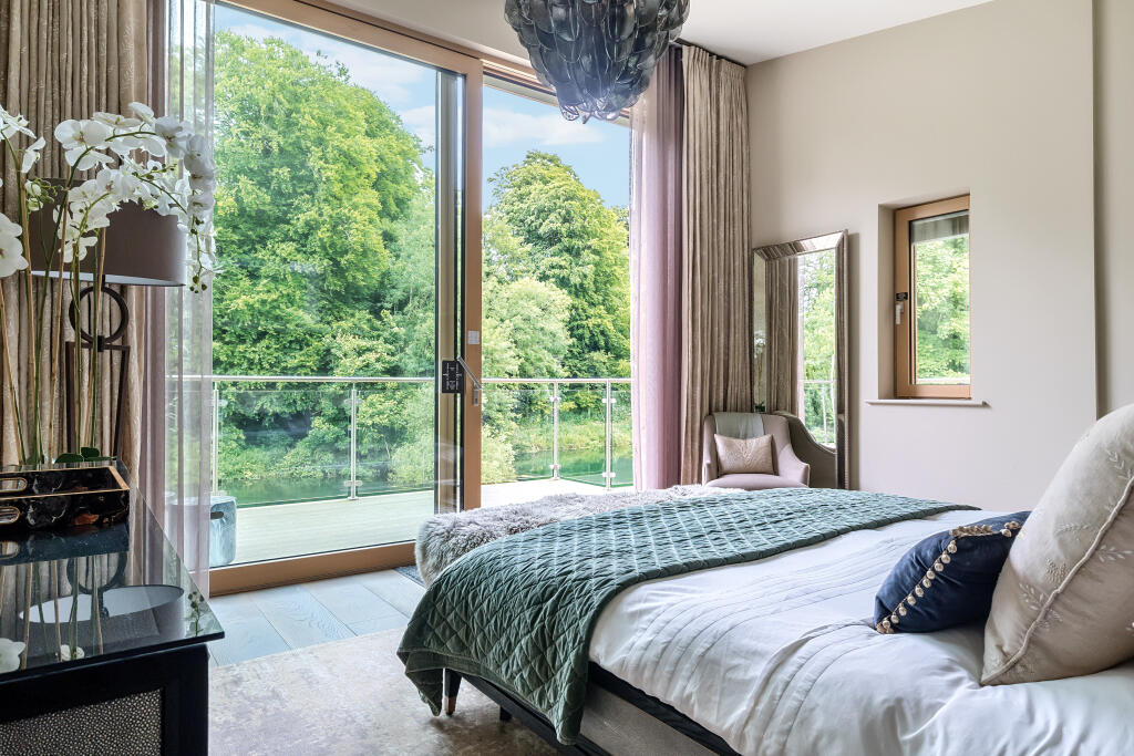 The Fisheries, Wiltshire, SN11 - View 5