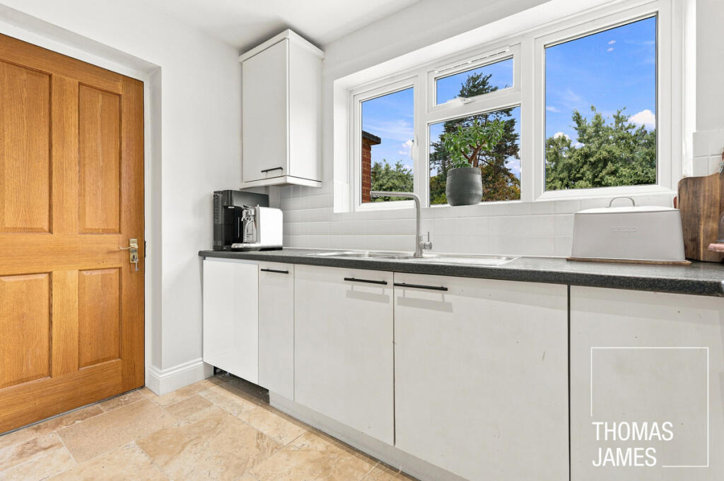 House in Potters Bar, Oakmere - View 4