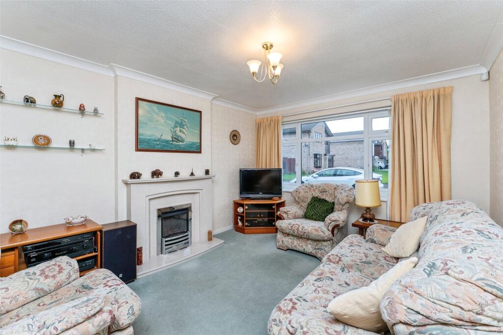 Chestnut Avenue, Great Sutton, Ellesmere Port, Cheshire, CH66 photo 4