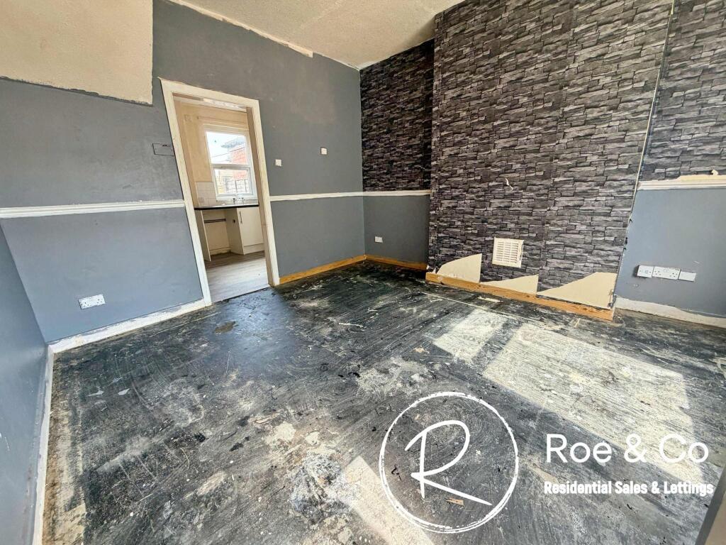 House in Bolton, Halliwell - View 2