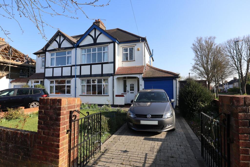 Main image of property: The Mount, Coulsdon