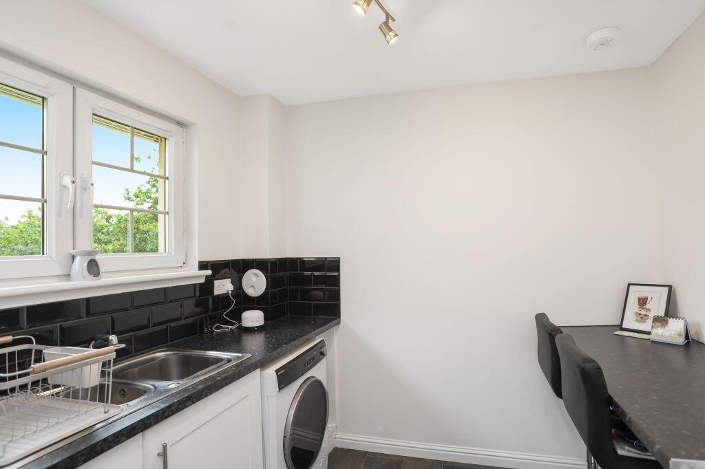 Apartment in Edinburgh, East Lothian - View 5