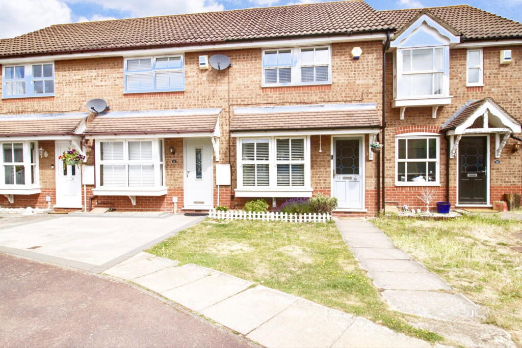 Main image of property: Long Grove, Harold Wood, RM3 0WN