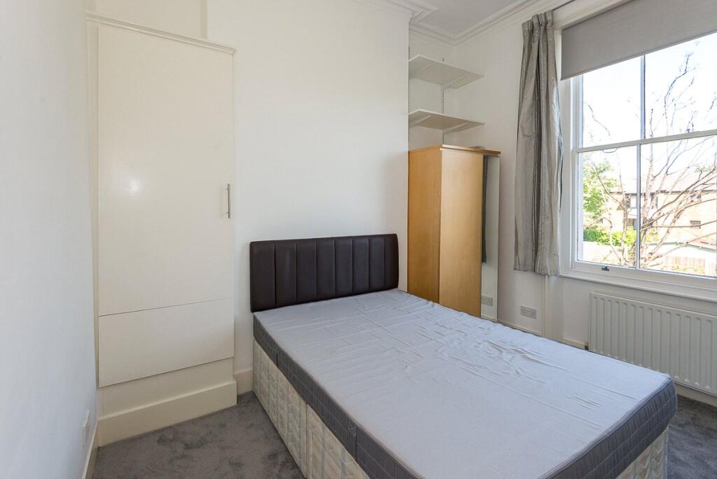 Apartment in London - More