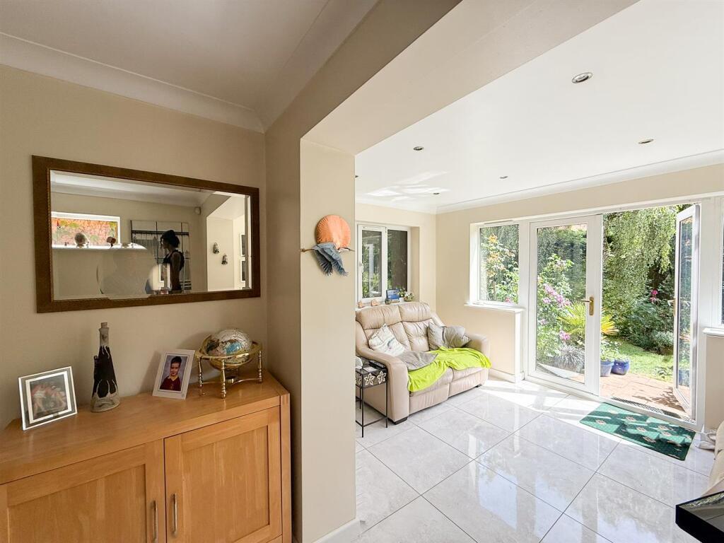 Briery Close, Great Oakley, Corby photo 3