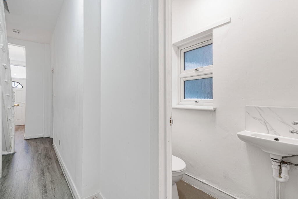 House in London - View 4