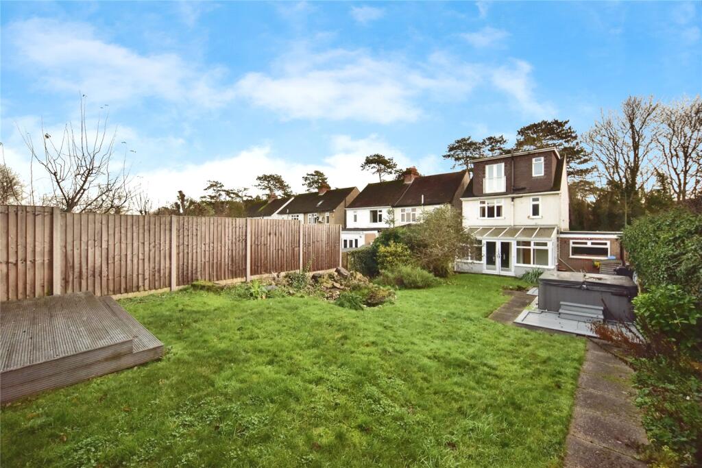 Main image of property: Queens Road, Maidstone, Kent, ME16