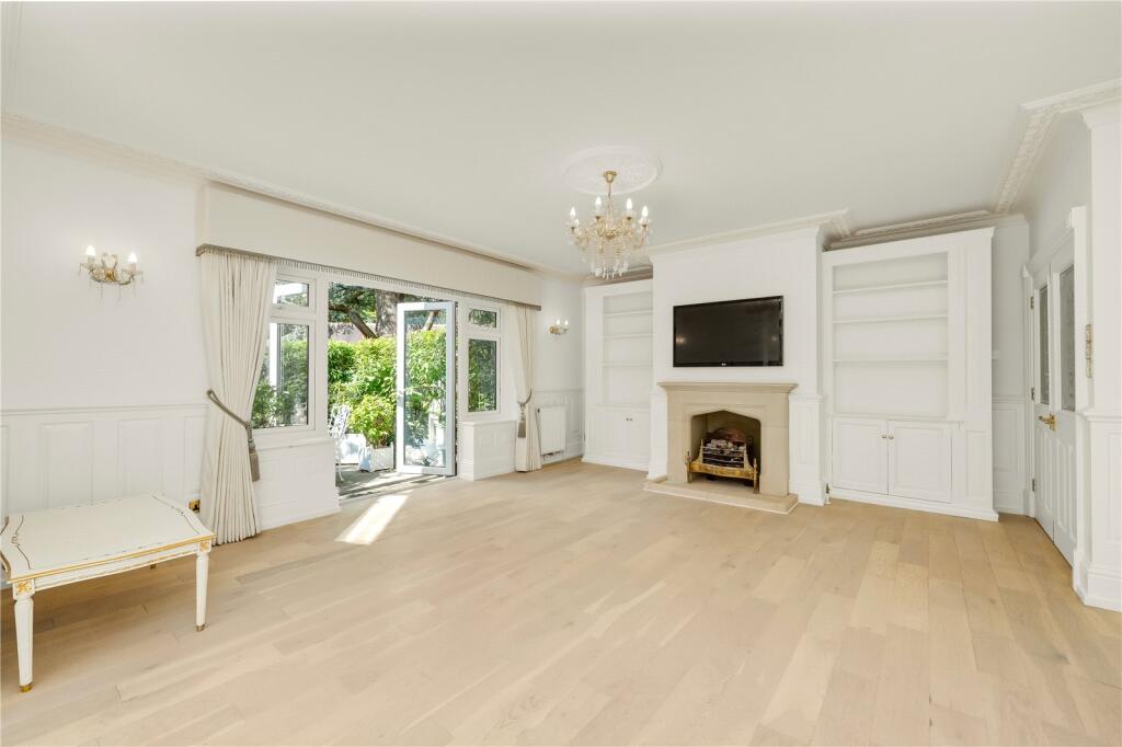 Apartment in Reigate and Banstead, Surrey - View 3