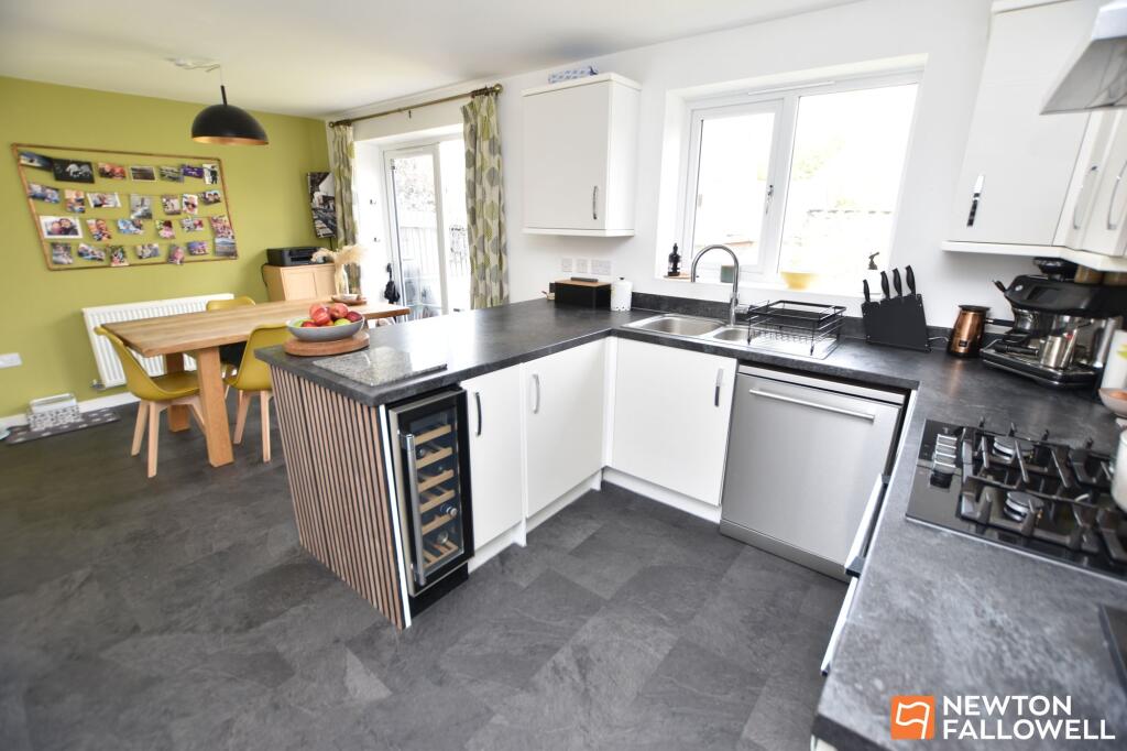29, Sheepwash Way, East Leake, LE12 photo 3