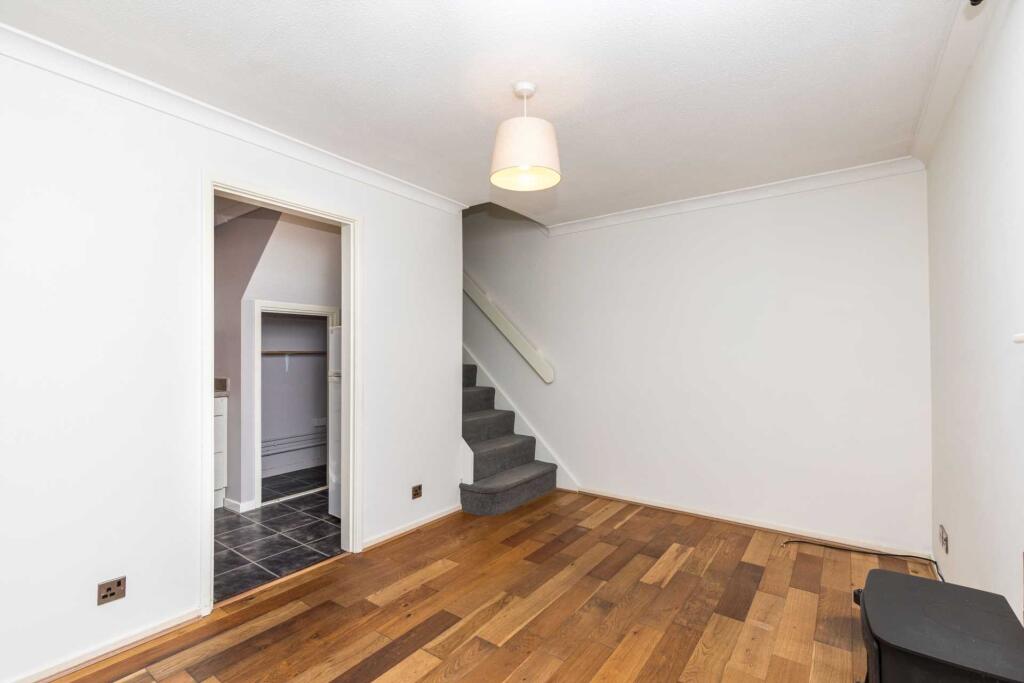 House in Horsham, West Sussex - View 3
