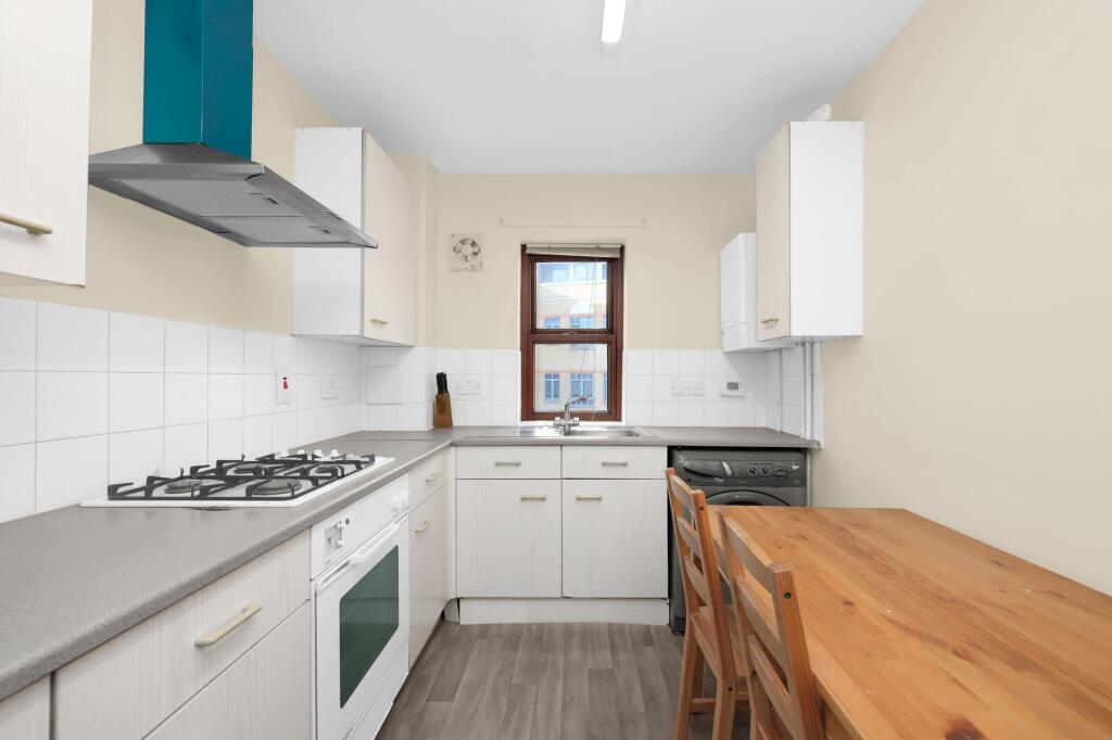 Apartment in London - View 5