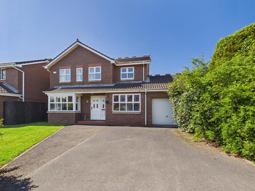 4-bed detached on Muirfield, Whitley Bay, £530,000