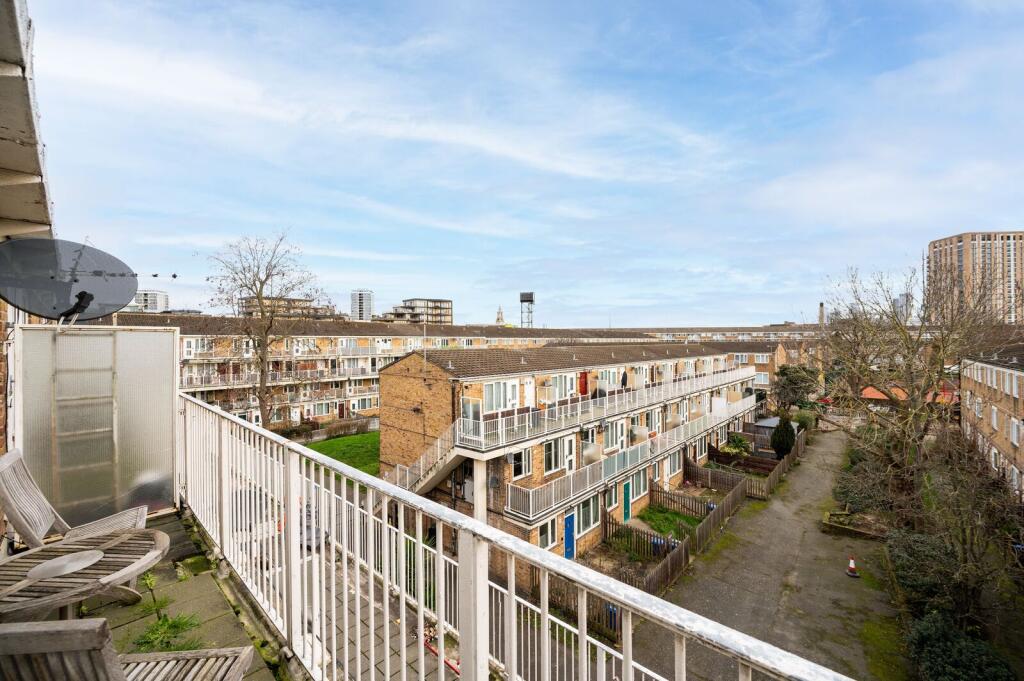 House in London - View 3