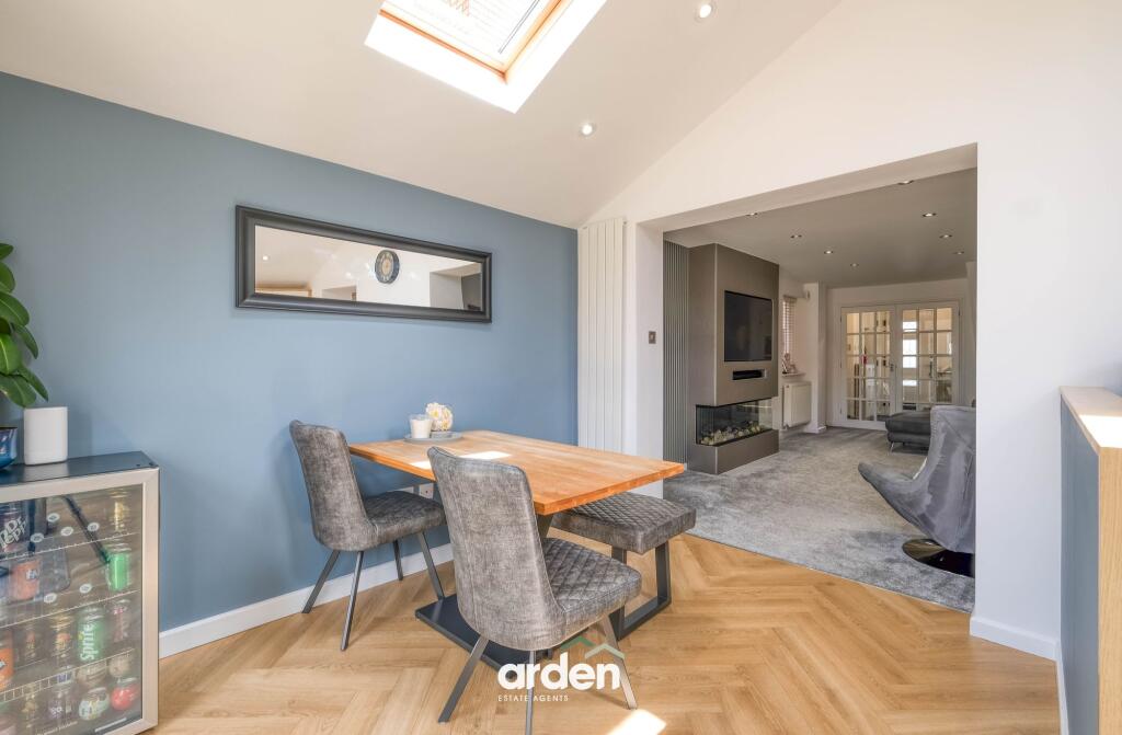 Foxglove Way, Lickey End, B60 photo 4