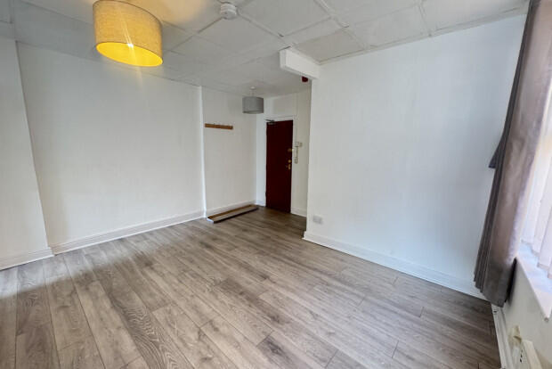 Apartment in Cardiff, Adamsdown - View 5
